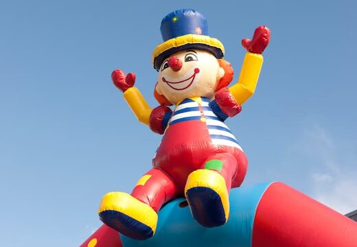 Compra un grande castillo inflable  con un tema  payaso para niños. Compra castillos inflable en línea en JB Hinchables España