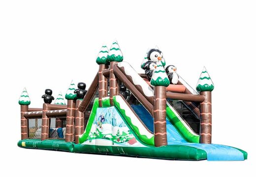 Obtenga ahora su exclusiva pista americana inflable con tema de invierno de 17 metros de ancho para niños. Ordene pistas americanas inflables en JB Hinchables España