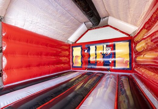 Pida un cojín de aire inflable estándar en un hotel de animales con animales en 3D para niños