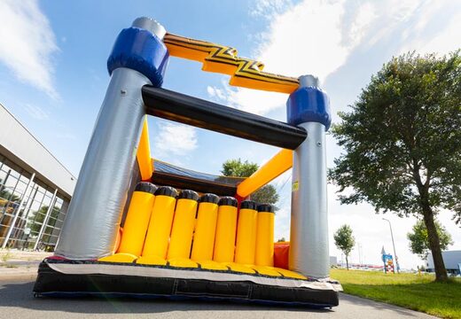 Comprar Mega pista de asalto High Voltage Adventure Run en JB Hinchables