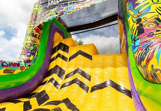 Pista de carrera de estilo libre para escalar