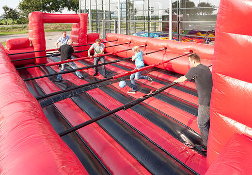 Comprar juego de futbolín inflable en vivo en línea en JB Inflatables Países Bajos