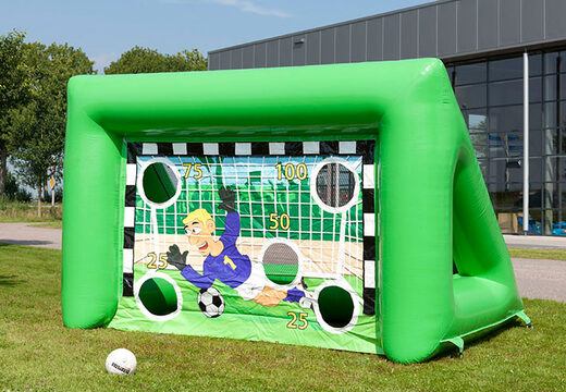 Compre portería de fútbol inflable en color verde con lagunas para más desafío