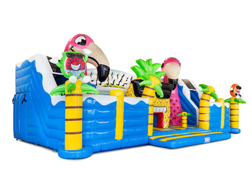 Casa inflable con temática de Hawái con flamencos y palmeras