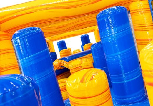 Haz un pedido en línea para construir tu propia pista de obstáculos inflable en JB en Meppel