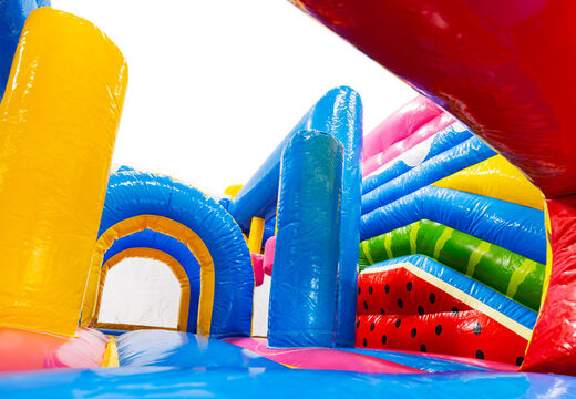 Interior del castillo hinchable Dubbelslide Multiplay azul amarillo rojo