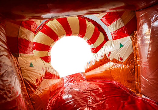 Tobogán del castillo hinchable con tema de gingerbread Multifun, rojo y blanco